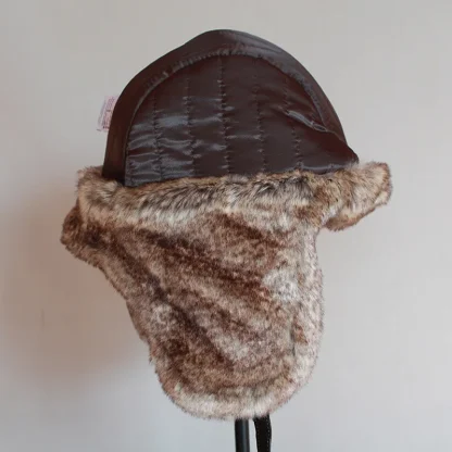 Retro Ushanka with Durable Design - Image 5